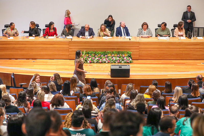 Força-tarefa contra feminicídio tem reforço de ministério, Senado e Câmara